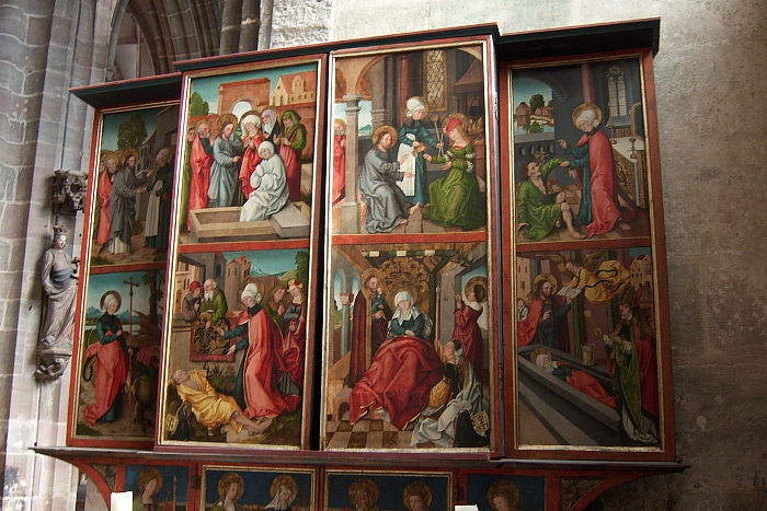 100_1670 small NUREMBER CATHEDRAL 5.jpg - 327470 Bytes